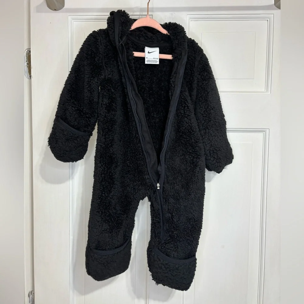 Nike Baby Boys 9M Hoodie Bunting Snowsuit Plush Fleece Black Infant